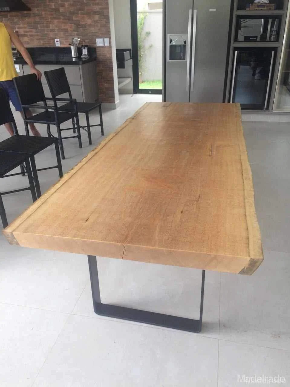 Mesa Rustica de Jantar Abapã 10 lugares - Madeira Maciça de Pequiá com Pés de Ferro Tubular Pretos   250x100 - Image 3